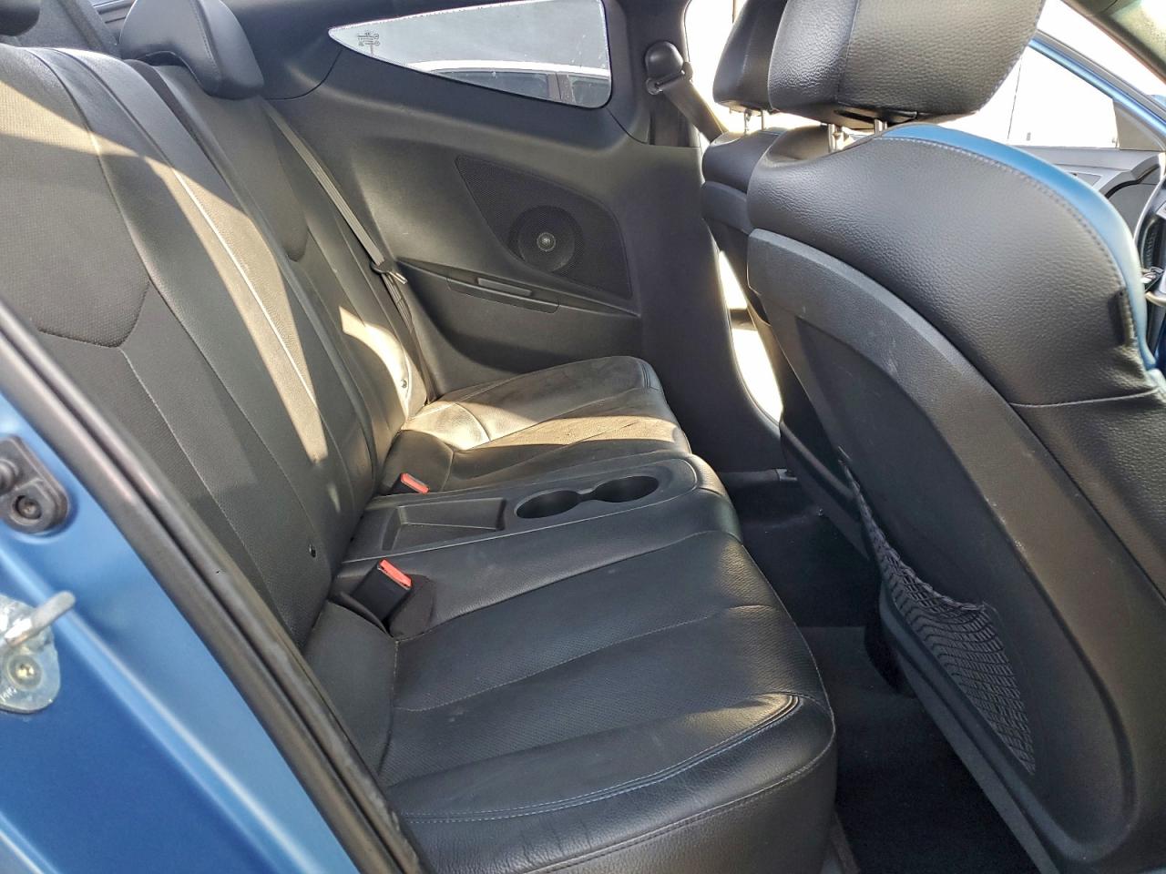 Hyundai VELOSTER Turbo Image 7