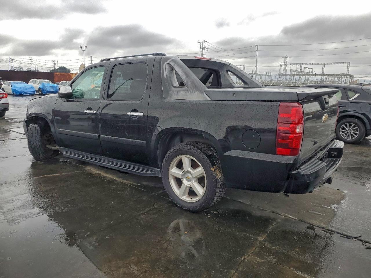 Chevrolet Avalanche C1500 Image 11