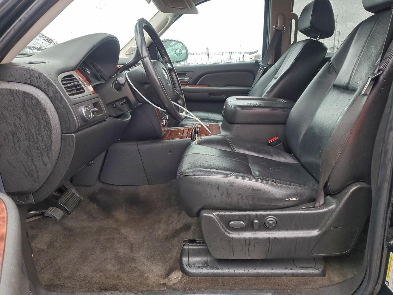 Chevrolet Avalanche C1500 Image 10