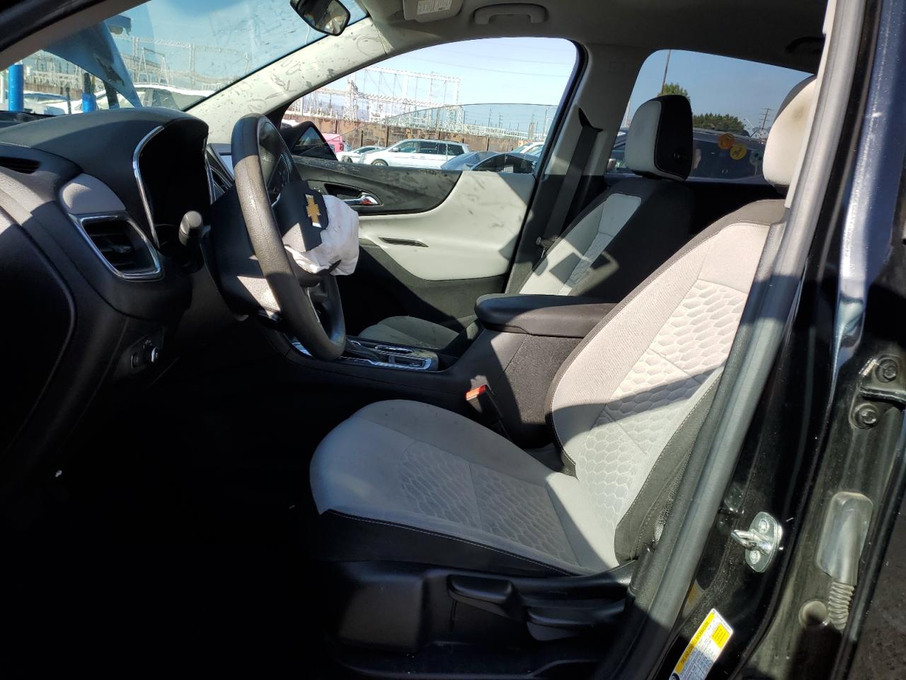 Chevrolet Equinox Ls Image 13