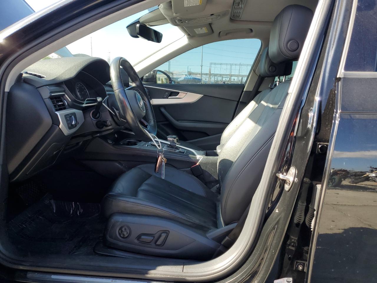 Audi A4 Ultra Premium Image 6