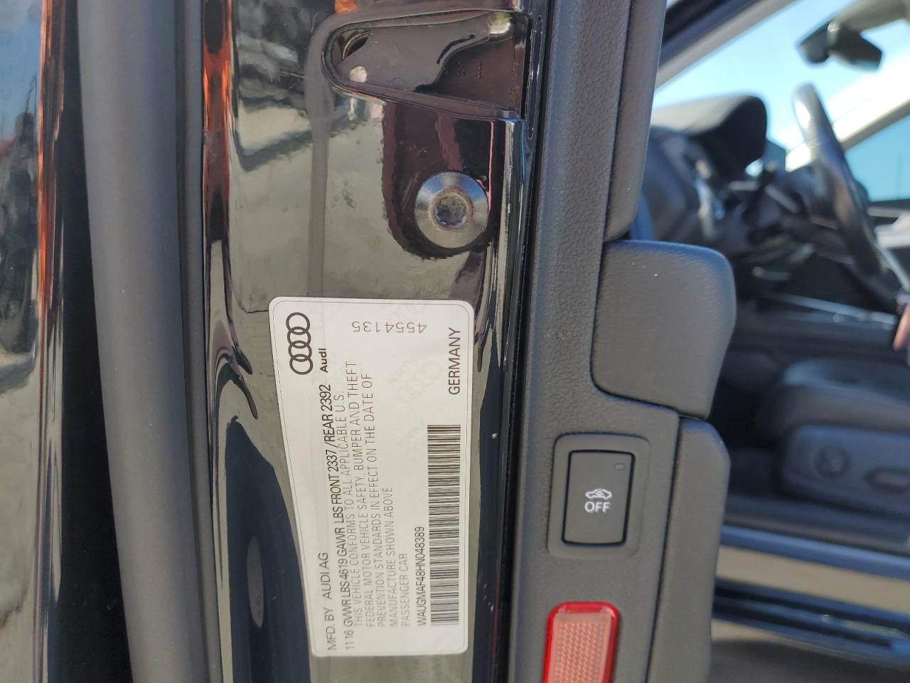 Audi A4 Ultra Premium Image 12