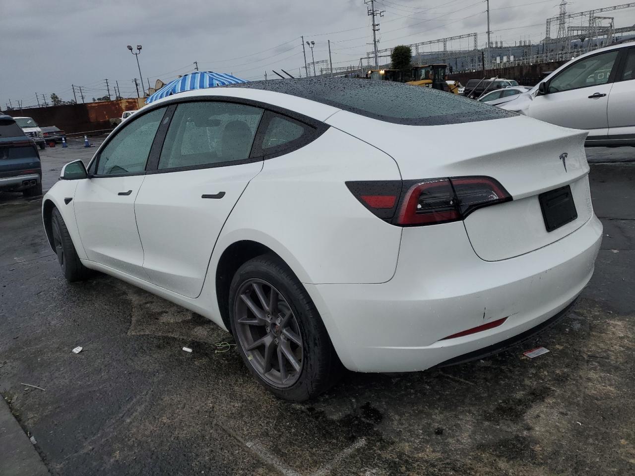 Tesla Model 3 Image 10