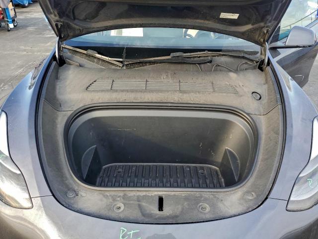 Tesla Model Y Image 12