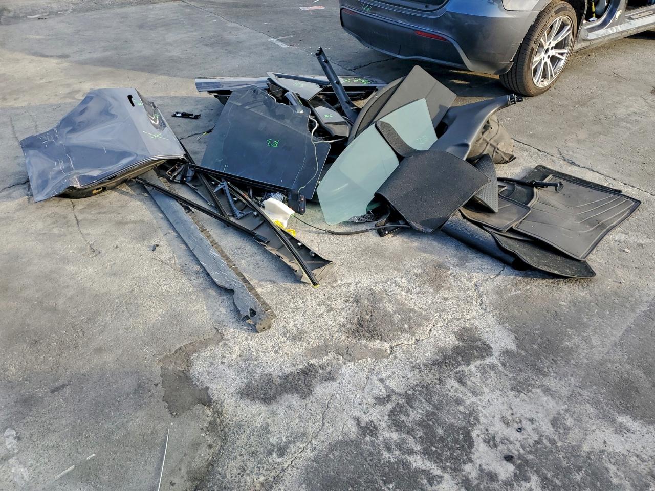 Tesla Model Y Image 8