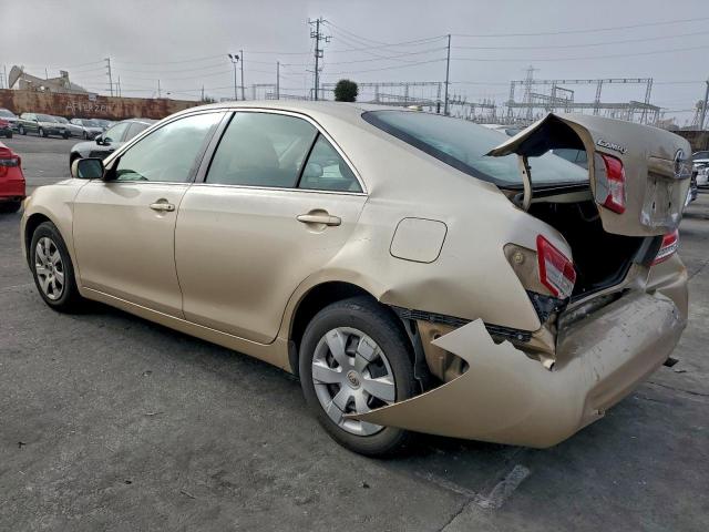 Toyota Camry Base Image 4