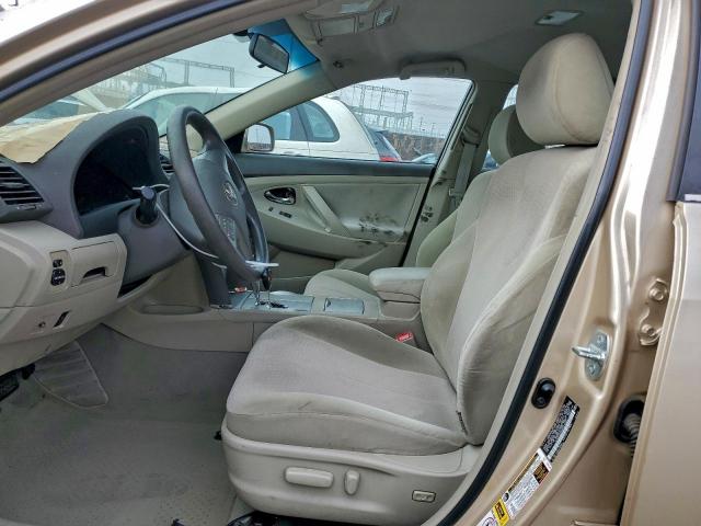 Toyota Camry Base Image 11