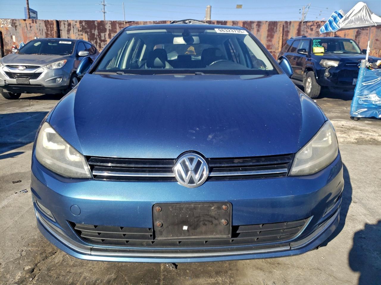 Volkswagen Golf Image 11