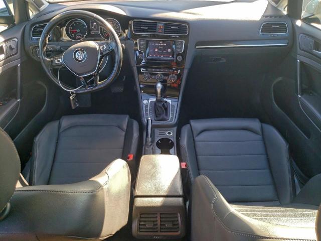 Volkswagen Golf Image 12