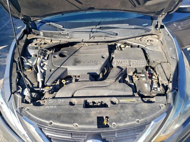 Nissan Altima 2.5 Image 5