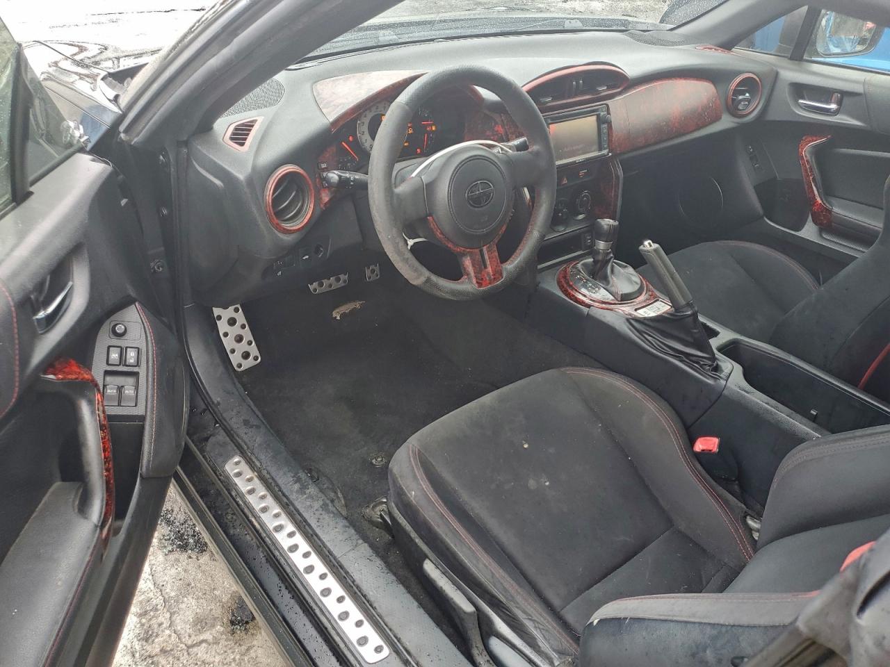 Toyota Scion Image 5