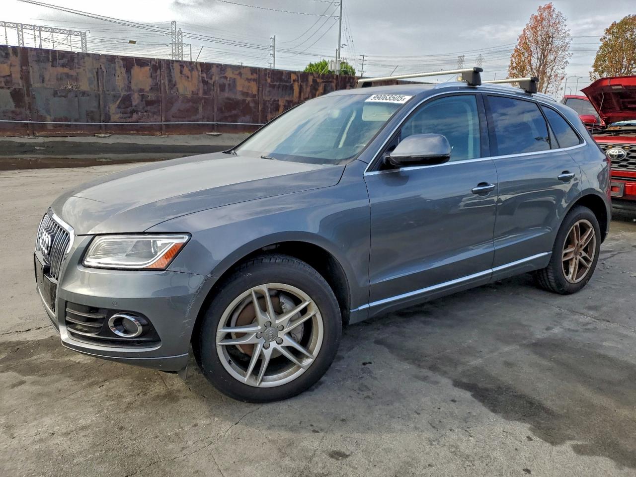 Audi Q5 Premium Plus Image 1