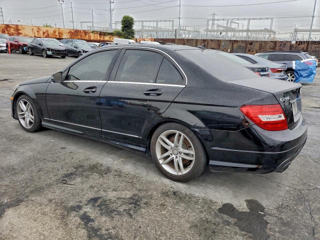Mercedes-Benz C-Class 250 Image 8