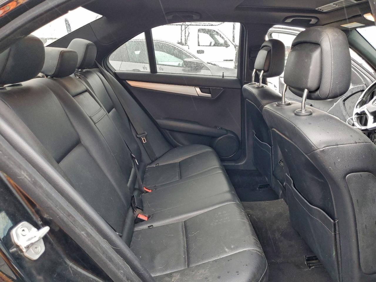 Mercedes-Benz C-Class 250 Image 4