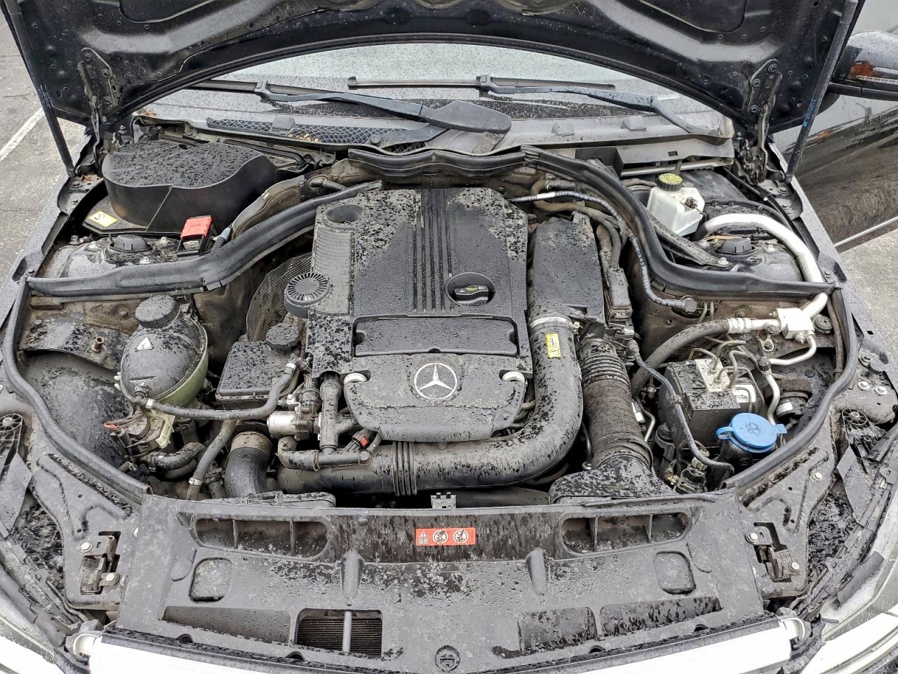 Mercedes-Benz C-Class 250 Image 2