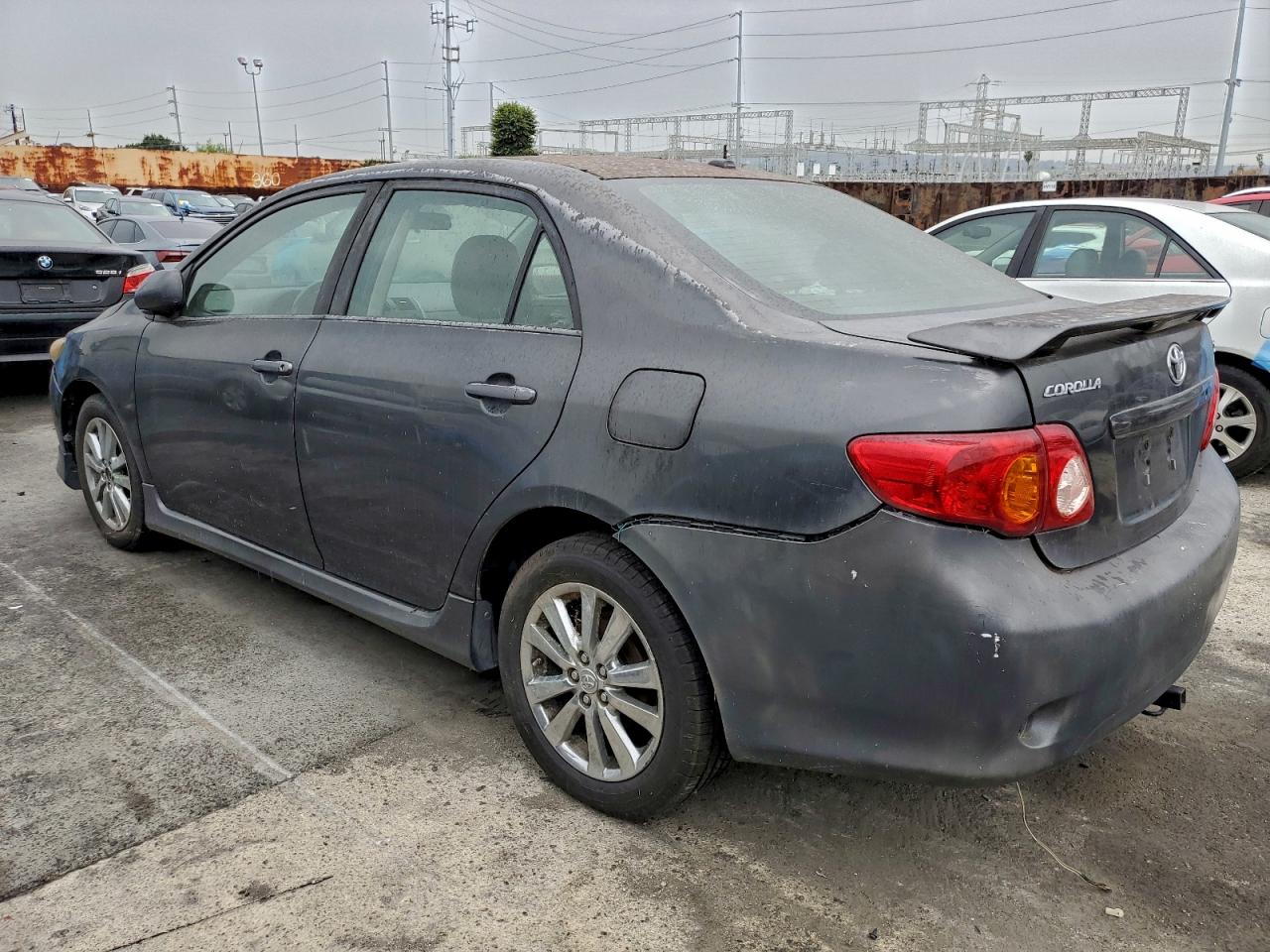 Toyota Corolla Base Image 6