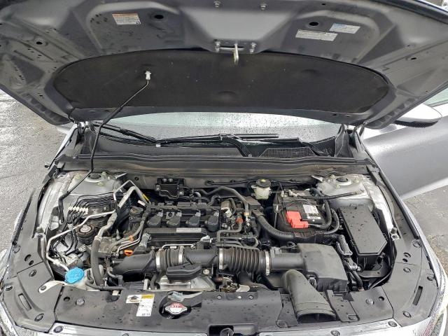 Honda Accord Touring Image 5