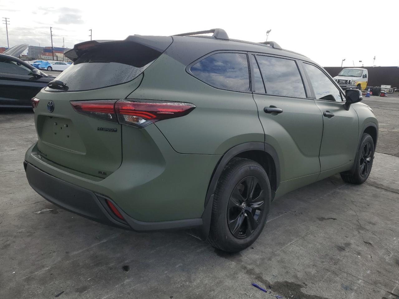 Toyota Highlander Hybrid Xle Image 2