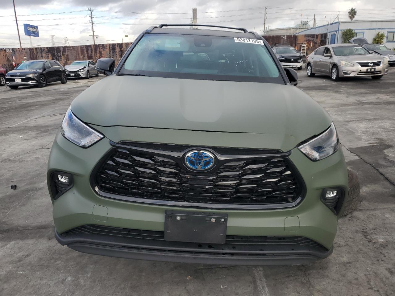 Toyota Highlander Hybrid Xle Image 4