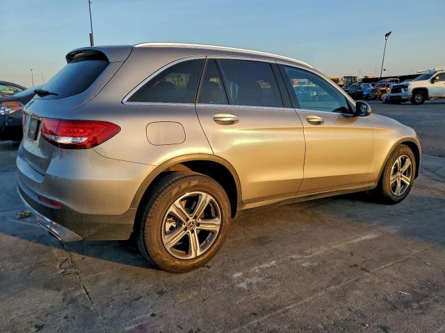 Mercedes-Benz GLC 300 Image 9