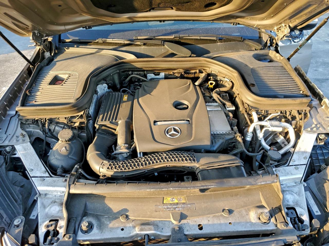 Mercedes-Benz GLC 300 Image 5