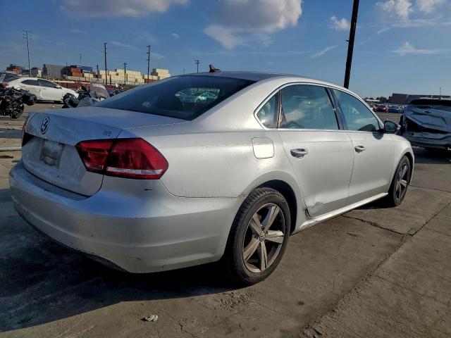 Volkswagen Passat Se Image 4