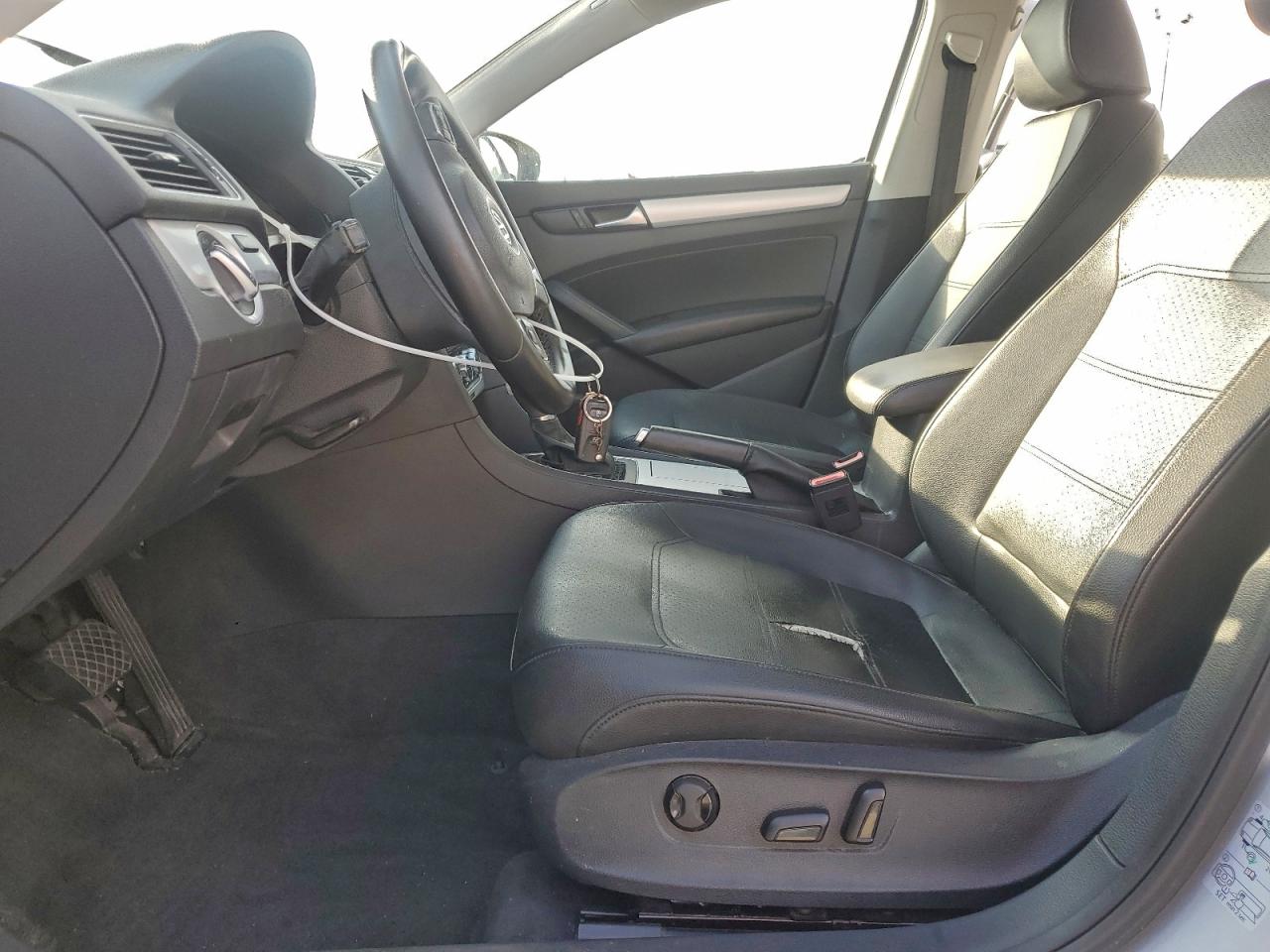 Volkswagen Passat Se Image 6