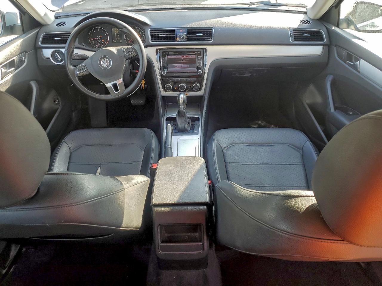 Volkswagen Passat Se Image 8