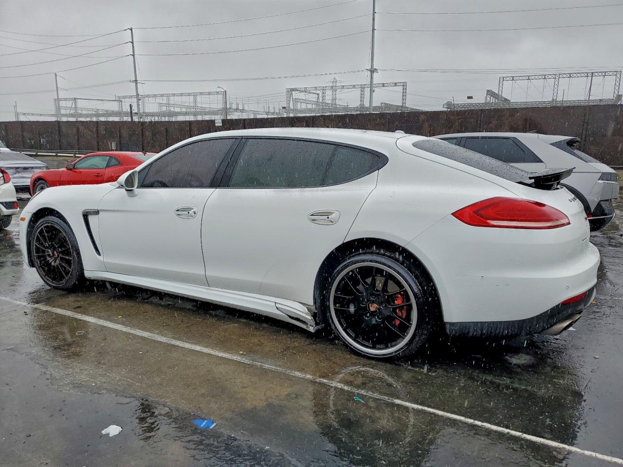 Porsche Panamera 4s Executive Image 9