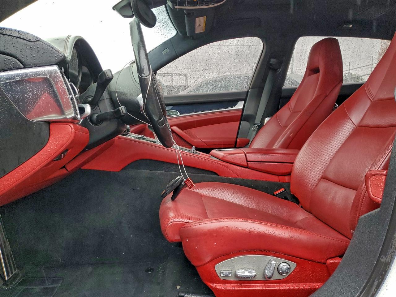 Porsche Panamera 4s Executive Image 8