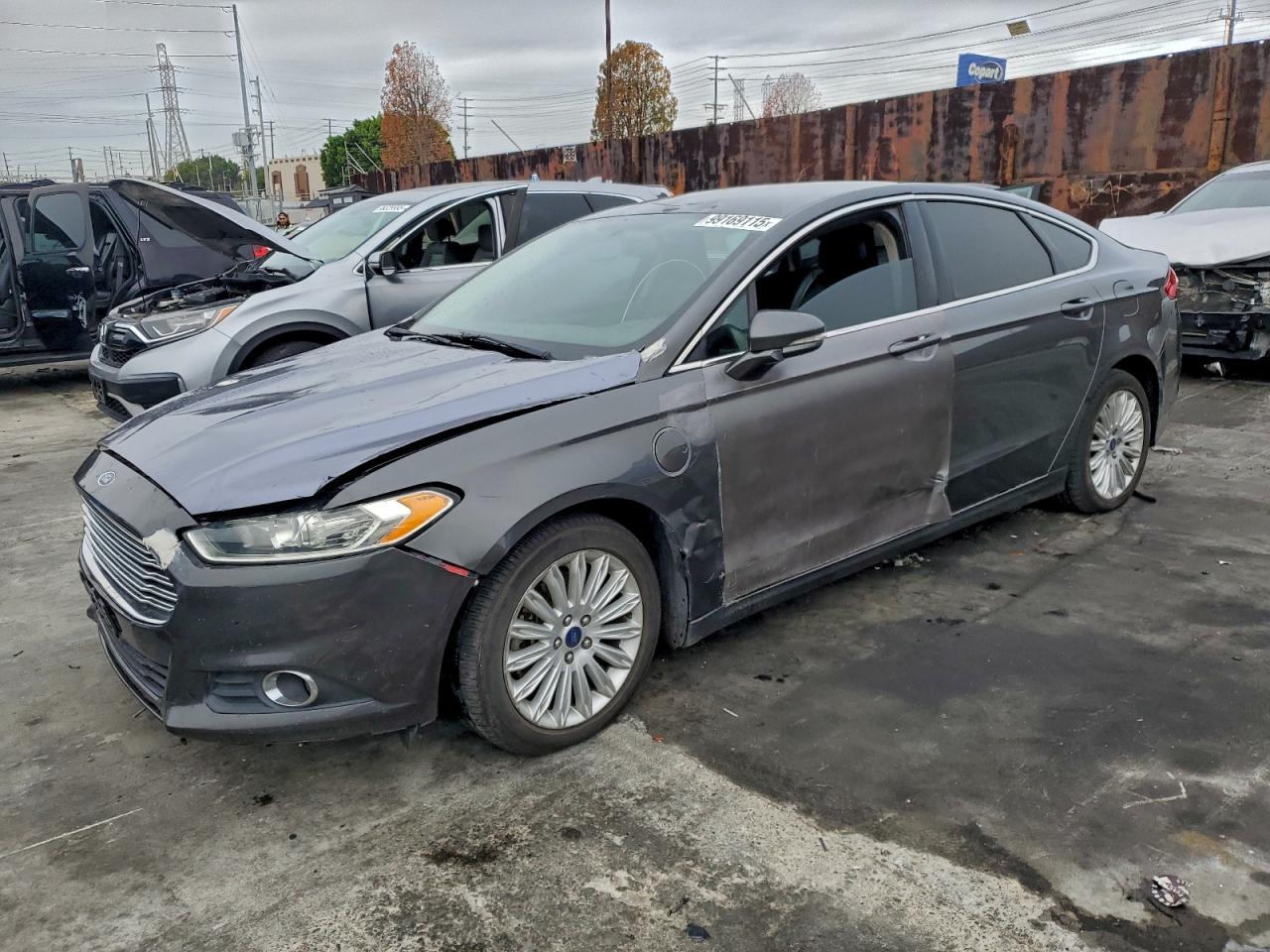 Ford Fusion Se Phev Image 1