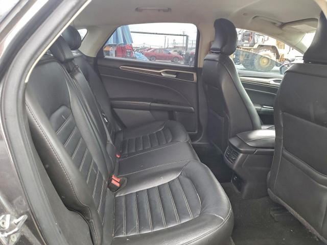 Ford Fusion Se Phev Image 12