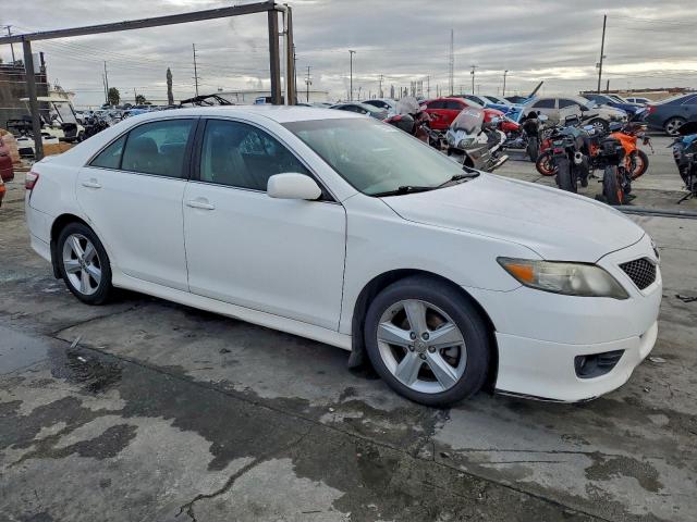 Toyota Camry Base Image 5