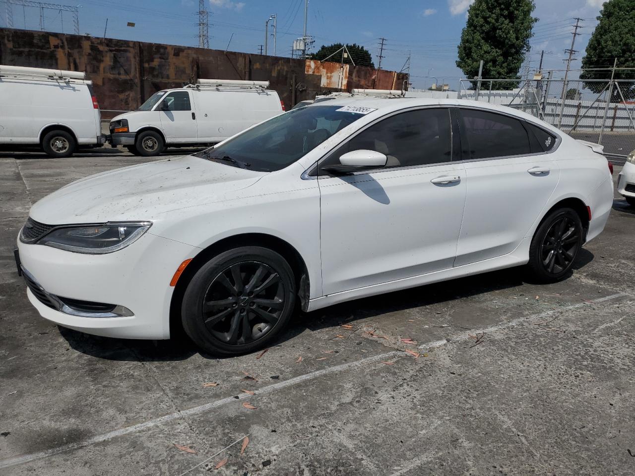 Chrysler 200 Limited Image 1