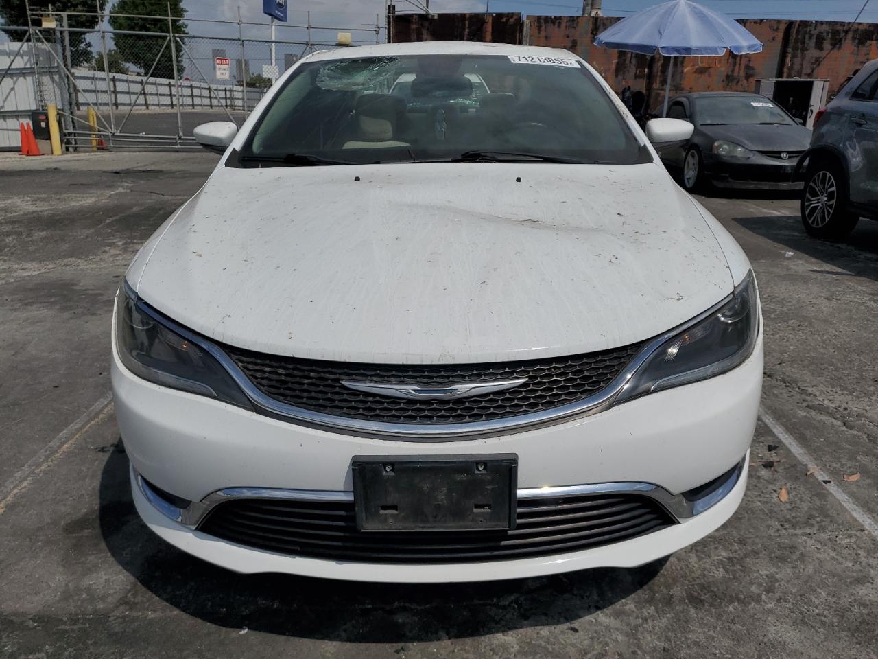 Chrysler 200 Limited Image 6