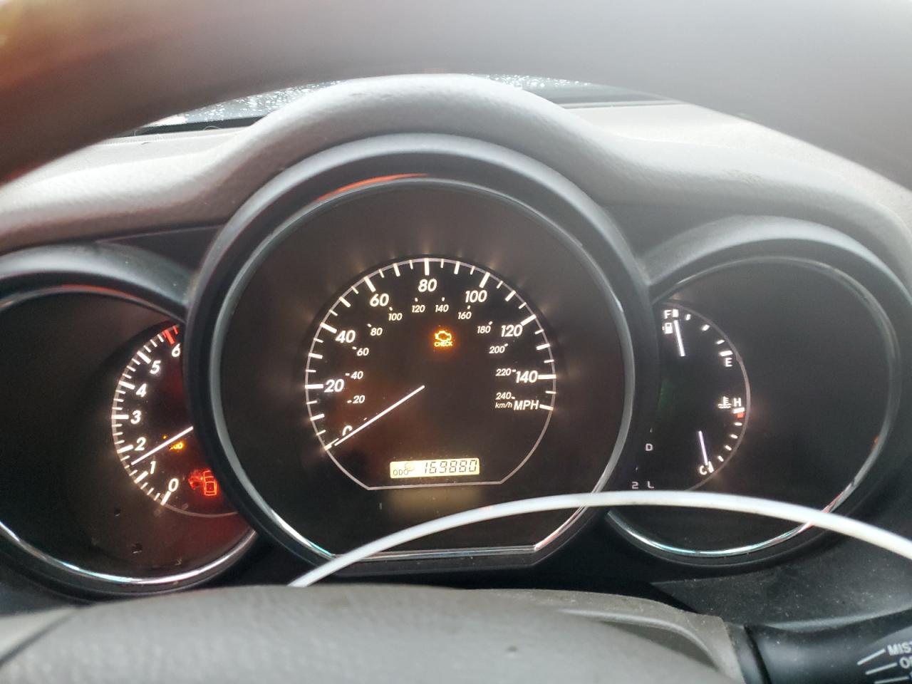 Lexus RX 330 Image 8