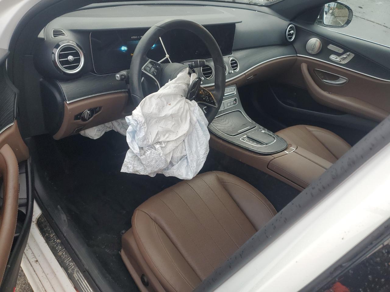 Mercedes-Benz E-Class 350 Image 6