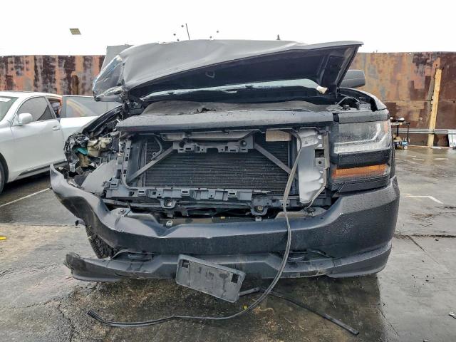 Chevrolet Silverado K1500 Image 10