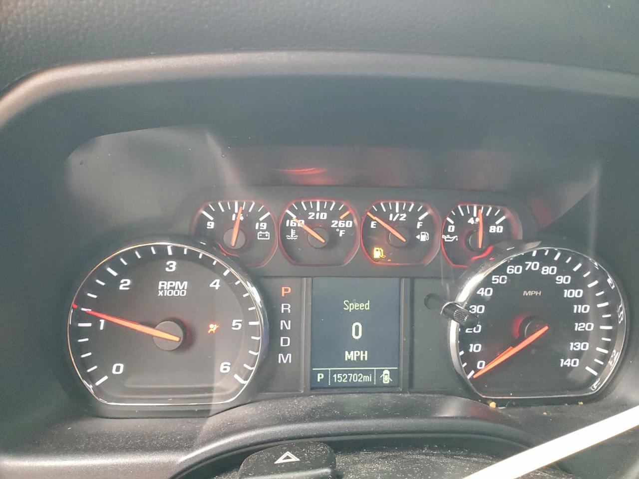 Chevrolet Silverado K1500 Image 3