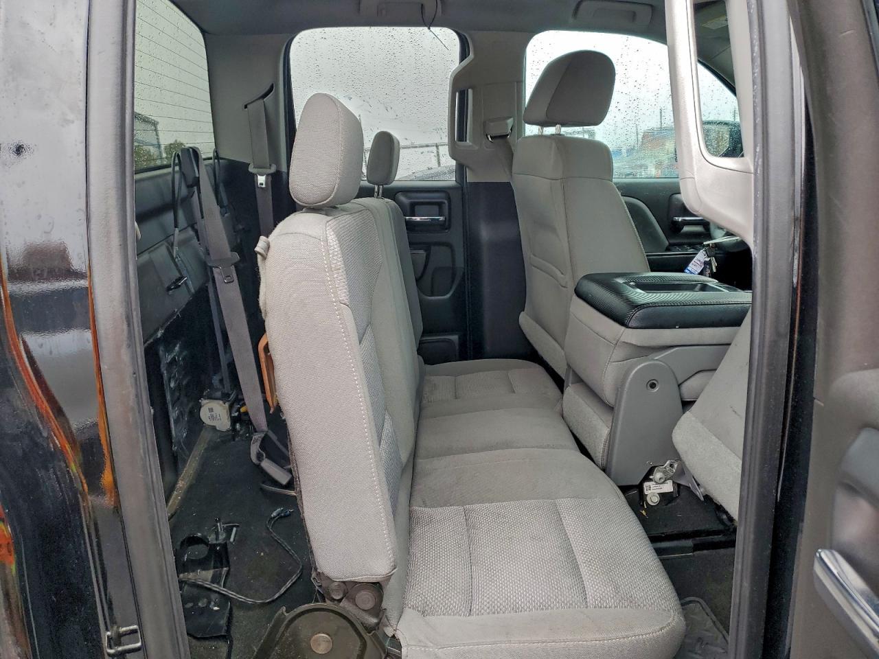 Chevrolet Silverado K1500 Image 2