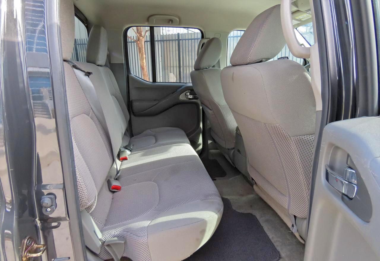 Nissan Frontier S Image 5