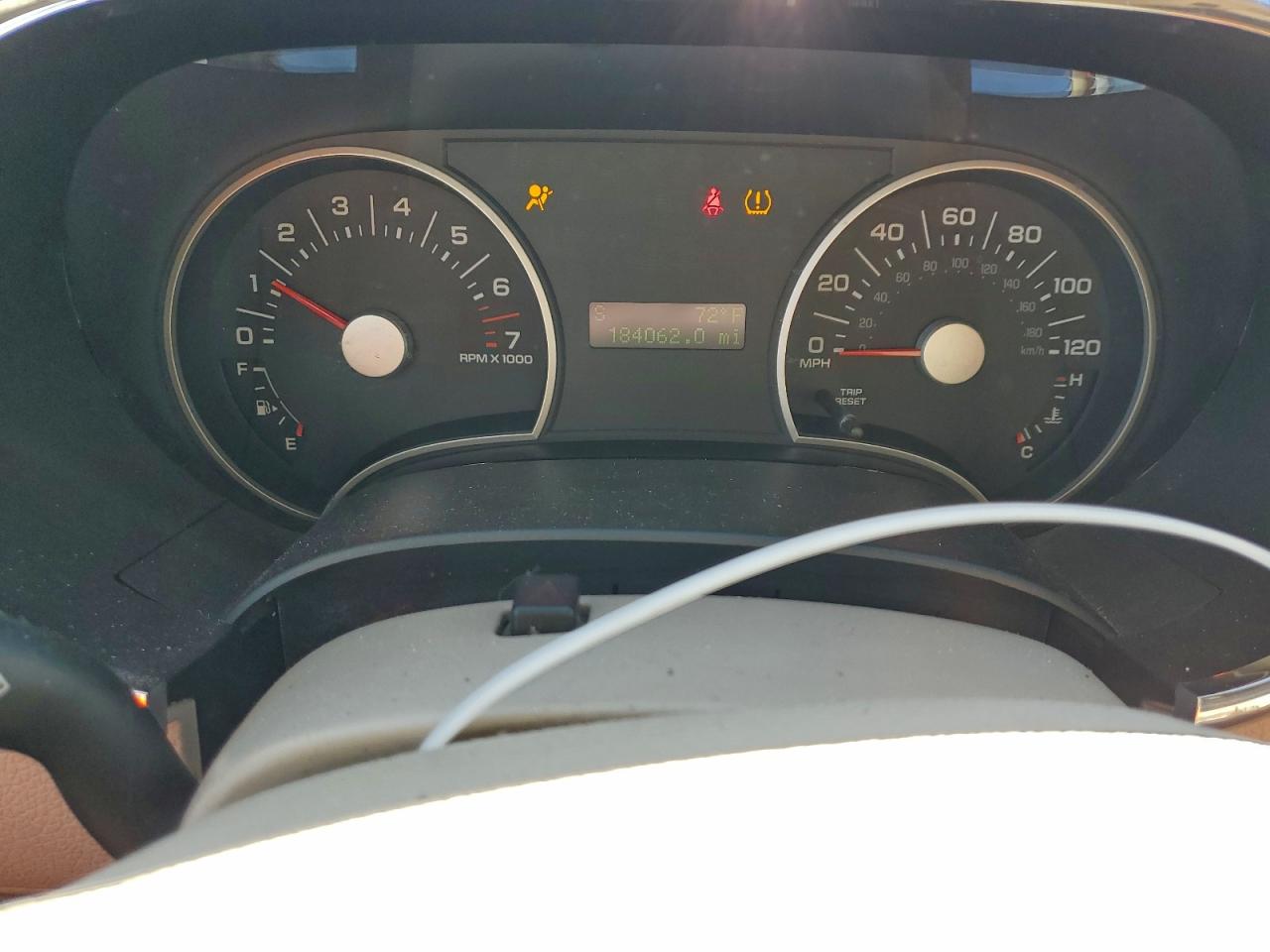 Ford Explorer Xlt Image 5