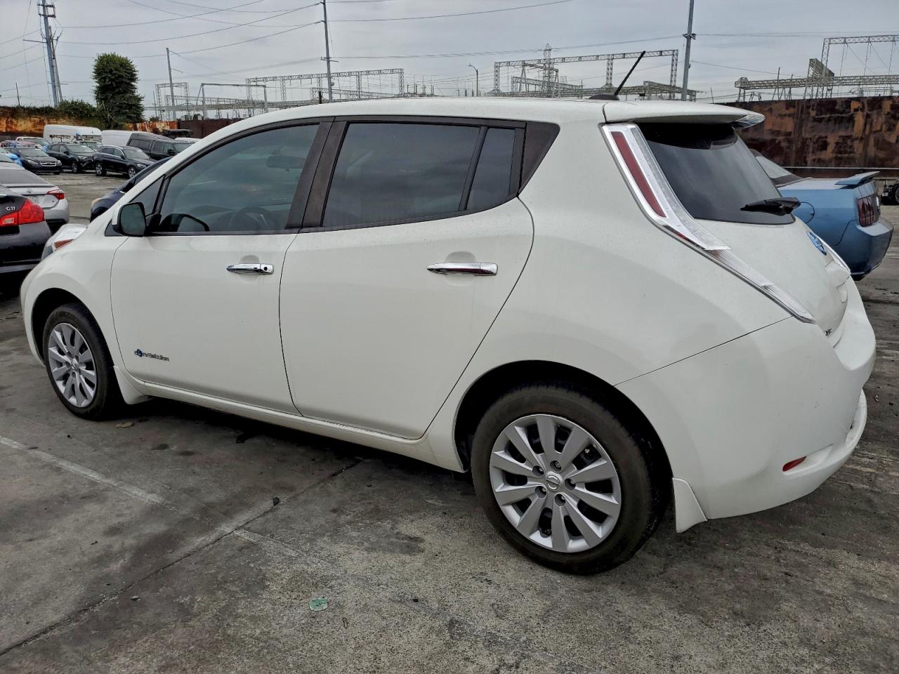 Nissan LEAF S Image 12