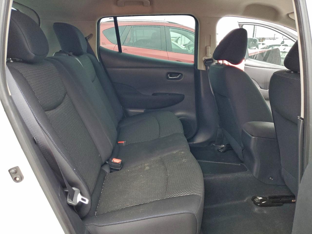 Nissan LEAF S Image 4