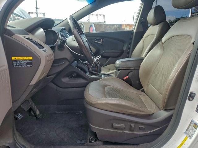 Hyundai TUCSON Gls Image 4