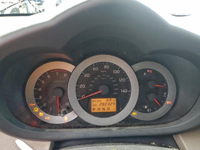 Toyota RAV4 Image 10