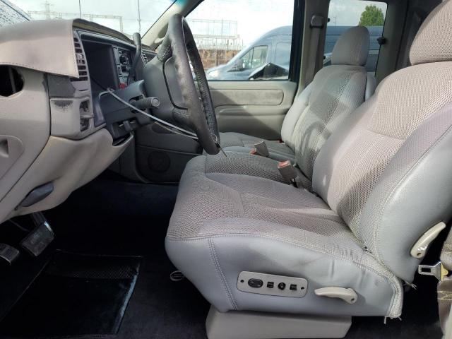 GMC Sierra C1500 Image 4