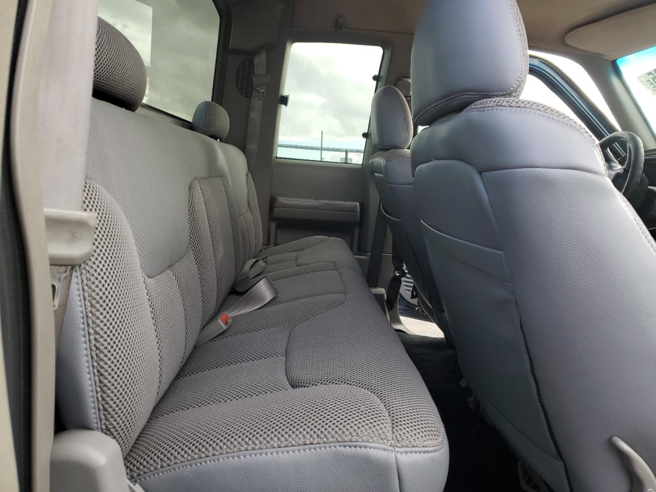 GMC Sierra C1500 Image 10