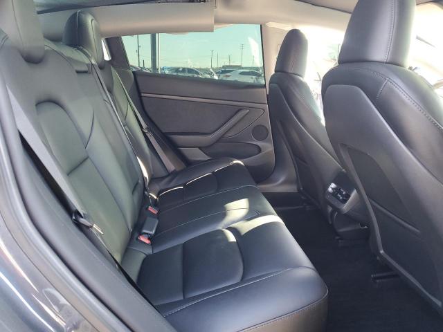 Tesla Model 3 Image 10