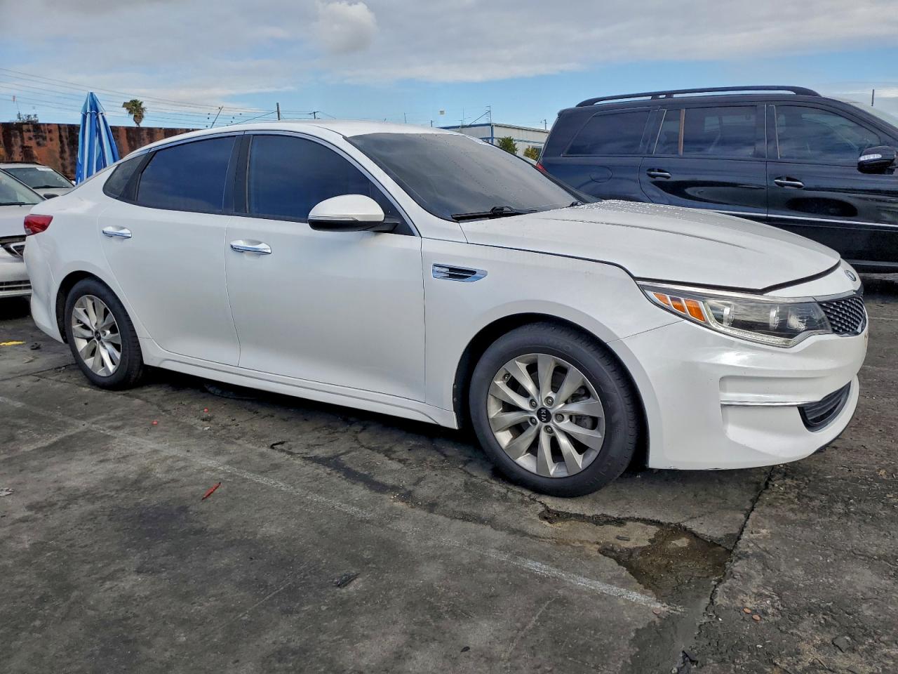 Kia Optima Ex Image 5